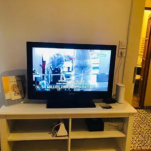 https://butterfly-free-parking-at-riverside-apartment.inbudapesthotels.com