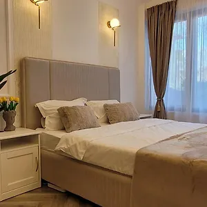 Luxury Mansion Apartament