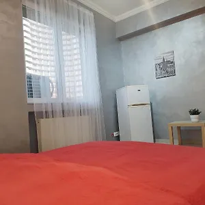 Old Town Bucharest- Shared Apartment Bucarest