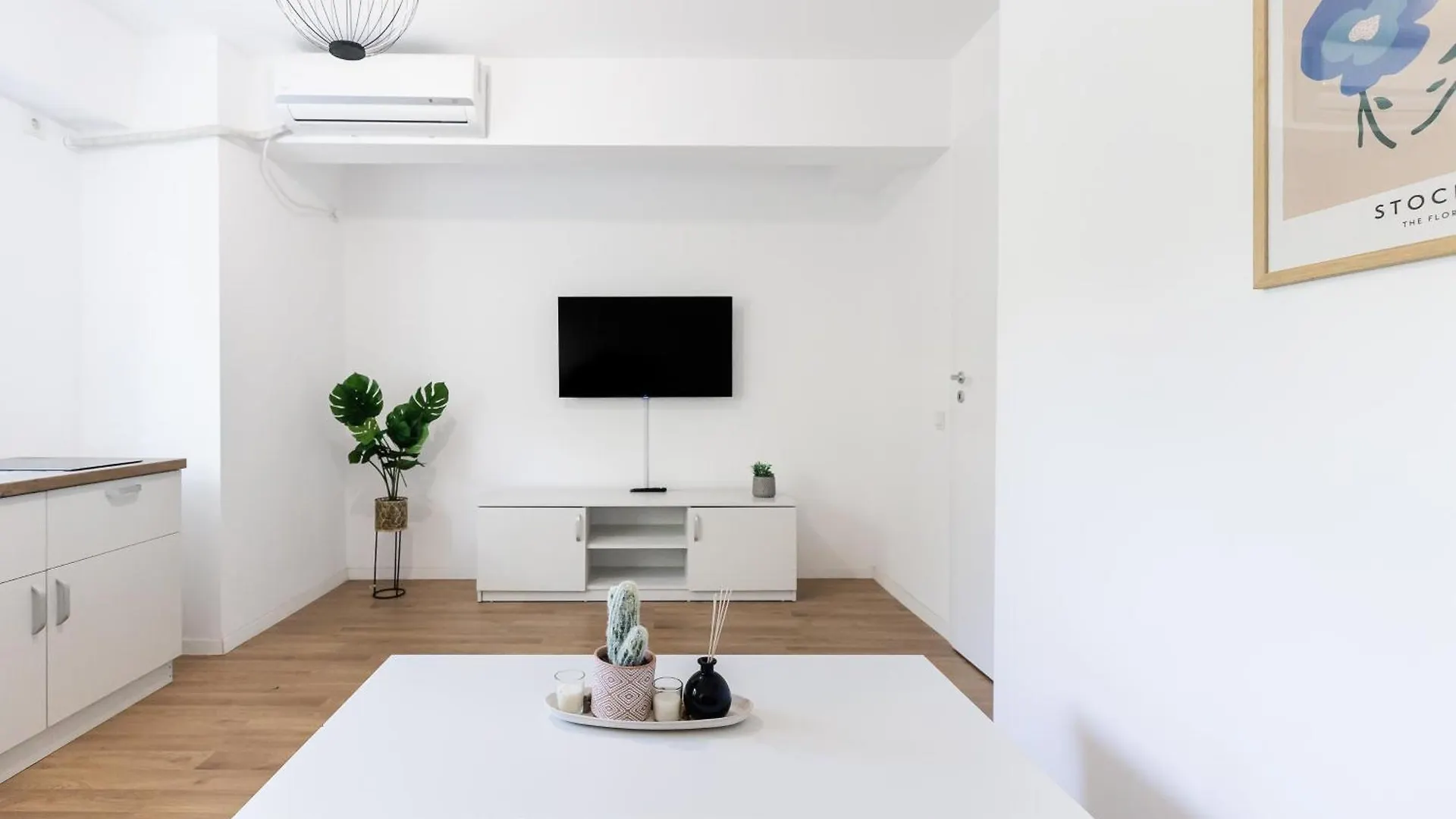 Simplicity Apartments Bukarest 0*,